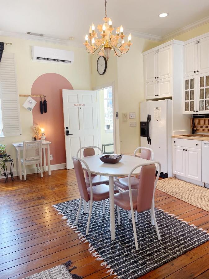 Charming 1885 Parlor Loft Downtown Savannah Stay 外观 照片